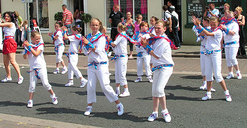dance ranch in white costumes during carnival 2009
