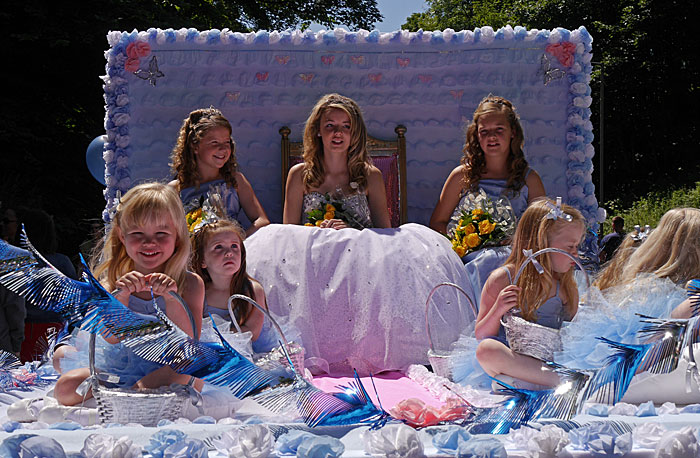 Carnival Queen Georgia's float