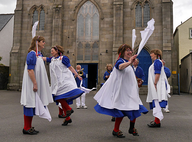 female morris dancers in smocks