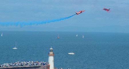 Two Red Arrows - Approaching at speed 