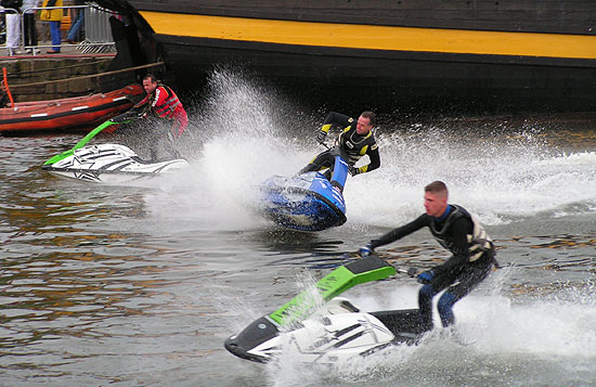 Jet Ski trio enter the harbour