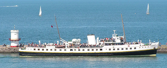 Balmoral cruise ship on North Pier