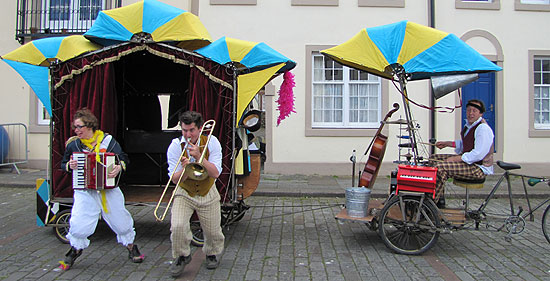 Small mobile theatre