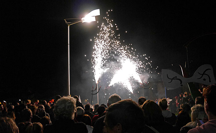 Large sparkler lances