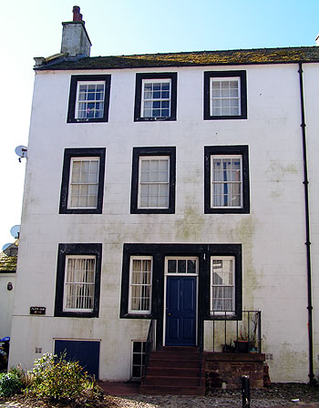 House in Golden Lion Court