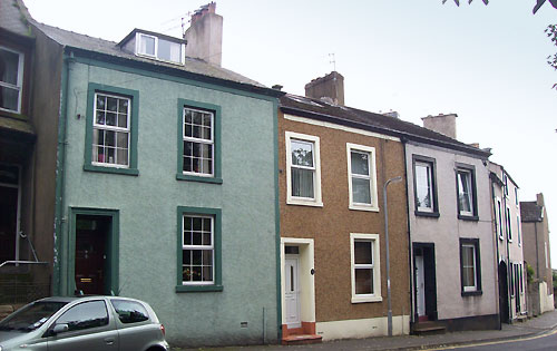 Houses opposite Wheelbarrow Brow